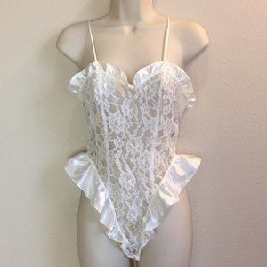 🌶3/$20 Victoria’s Secret Gold Label Wedding White Negliee